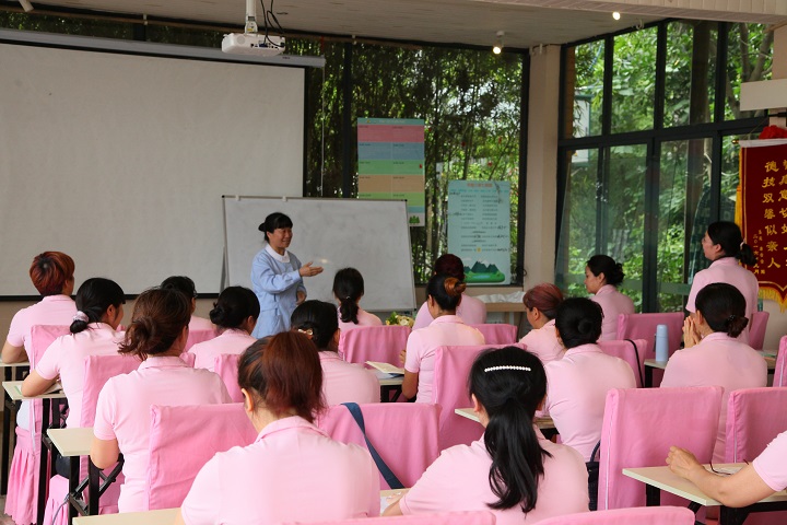 1561361250869830.jpg IMG_7913.JPG