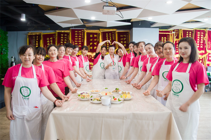 1658740382160964.jpg 培訓(xùn).jpg